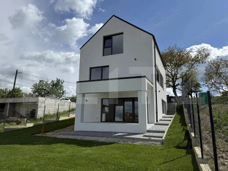 Casă cu 4 camere cu Teren 873 Mp în Central
