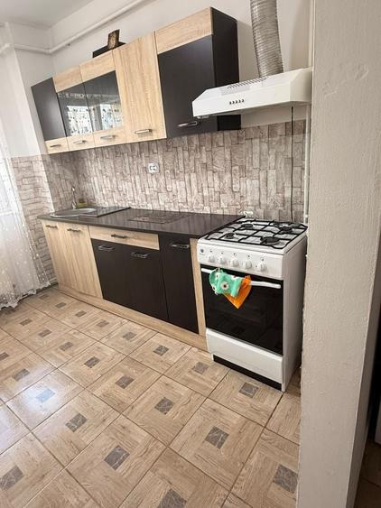 Apartament cu 2 camere decomandat în Găvana