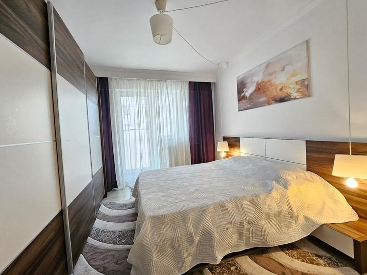 Apartament cu 3 camere decomandat, mobilat în Popa Șapcă