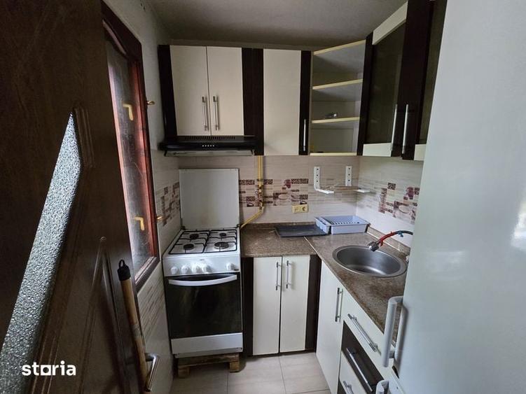 Inchiriez apartament 3 camere - 3