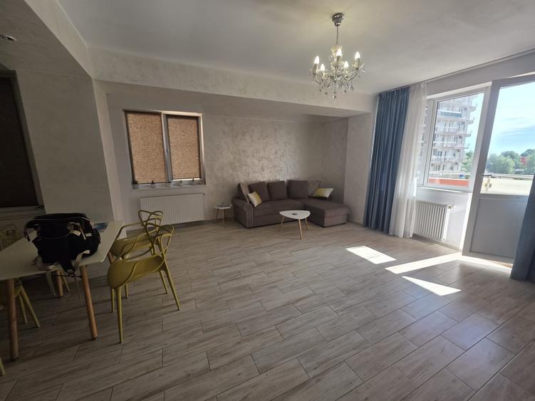 Apartament cu 2 camere semidecomandat, mobilat în Central