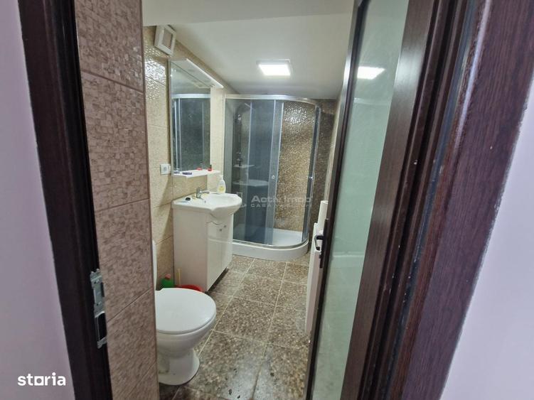 Casă cu 4 camere în Tănăsești