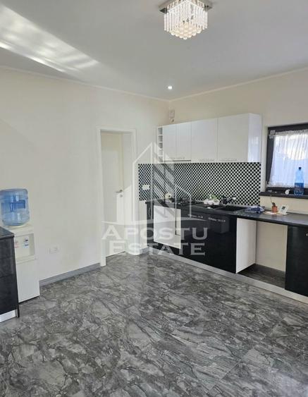 Duplex cu 4 camere cu Canalizare în Săcălaz