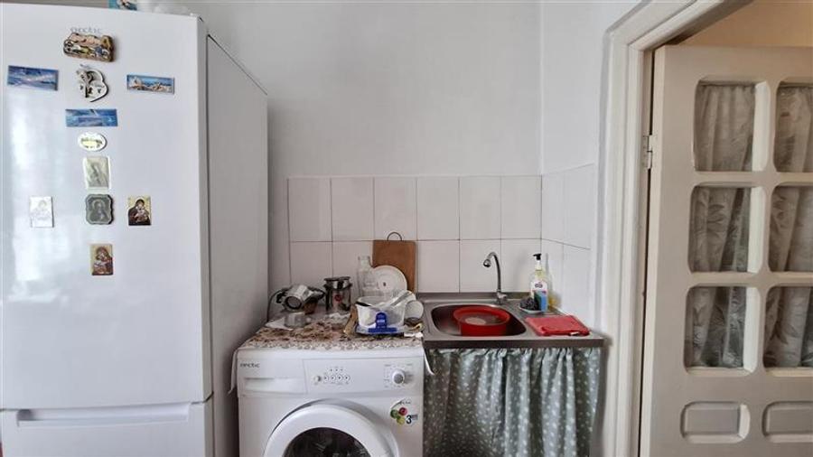 Casă individuală cu 3 camere cu Teren 870 Mp în Exterior Est