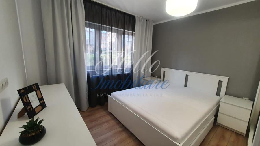 Apartament cu 3 camere decomandat în Între Lacuri