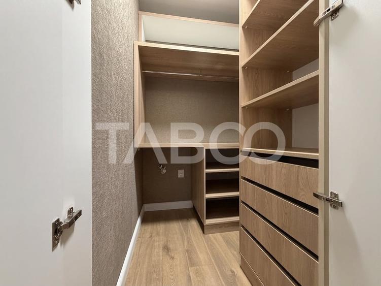 Apartament cu 2 camere semidecomandat, mobilat în Central