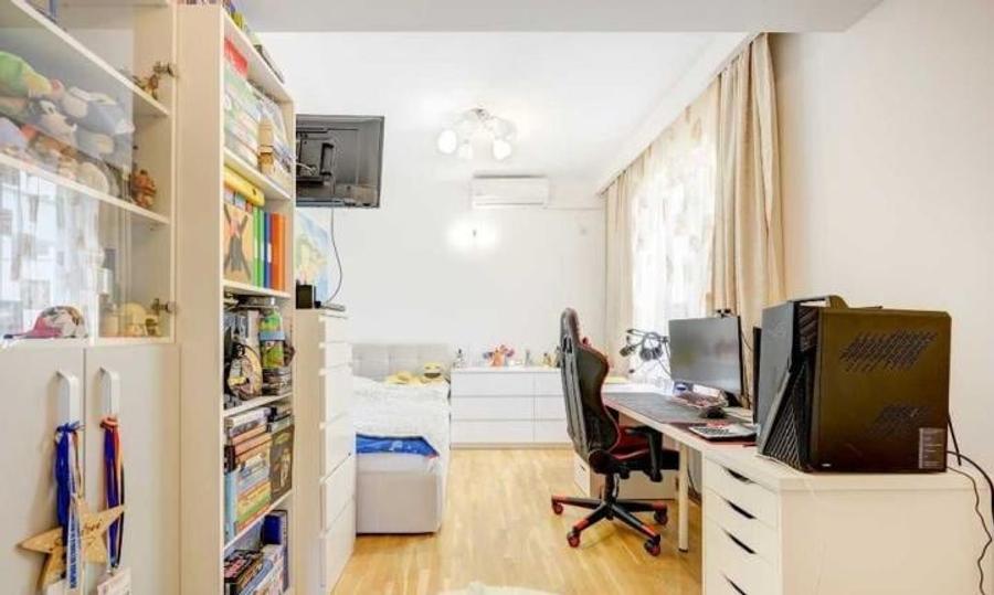 Apartament cu 4 camere decomandat, mobilat în Floreasca