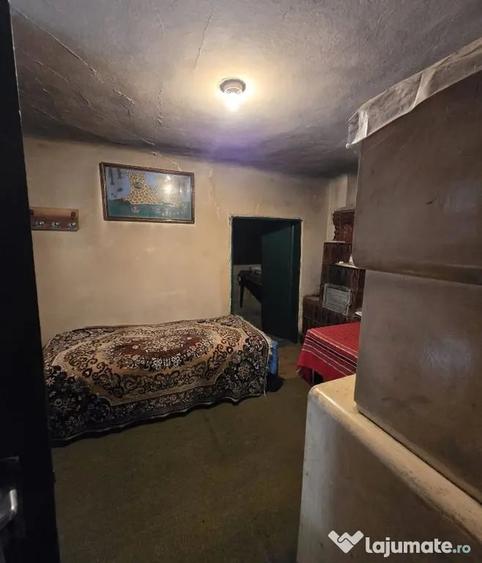Casă cu 3 camere cu Teren 197 Mp în Rahova