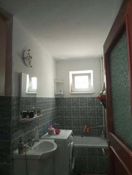 Apartament cu 2 camere decomandat în Iosia
