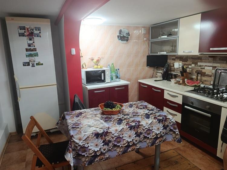 Casă cu 3 camere în Central