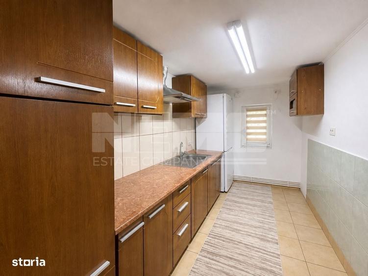 Casă cu 4 camere în Central