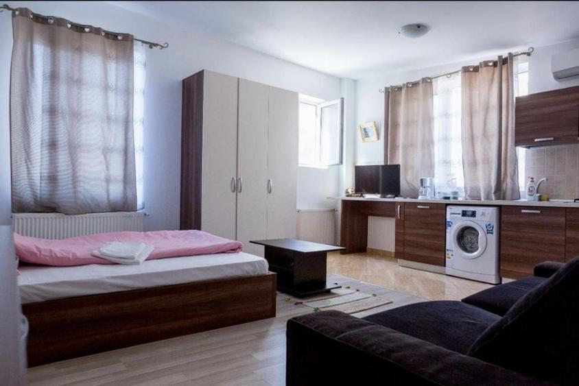 Apartament cu 10 camere în Lenin Sud