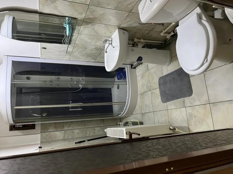 Garsonieră decomandată în Central