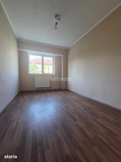 Apartament 3 camere, zona Dumbrava Nord