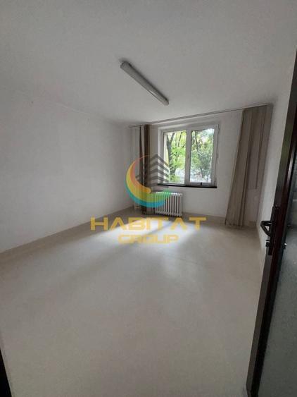 Apartament cu 4 camere decomandat în Dristor