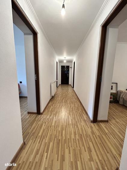 Casă cu 4 camere cu Teren 1150 Mp în Zidurile