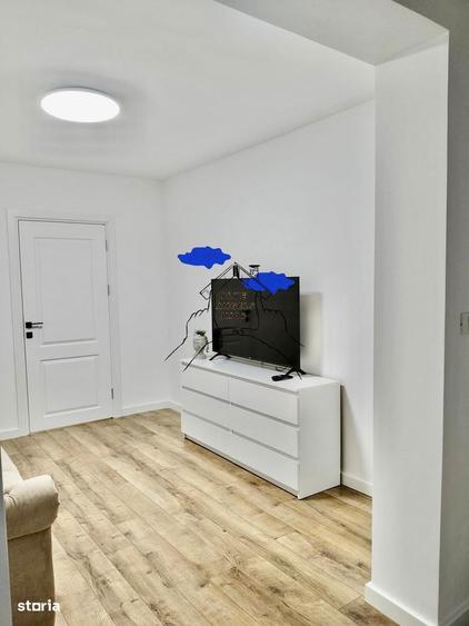 Apartament cu 3 camere decomandat în Astra