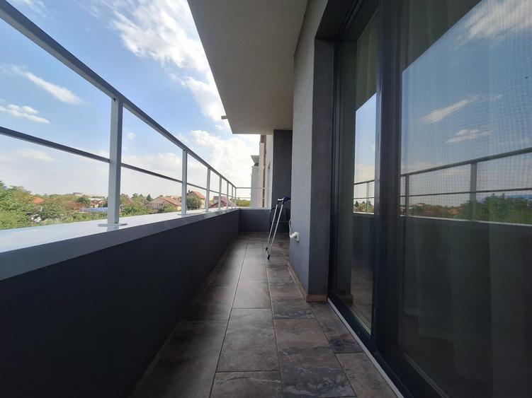 Apartament cu 3 camere semidecomandat, mobilat în Buziașului