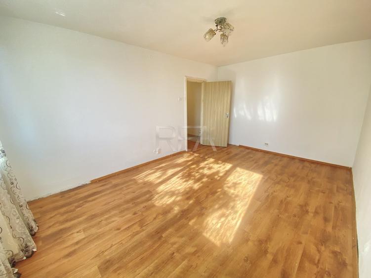 Apartament cu 2 camere decomandat în Rahova