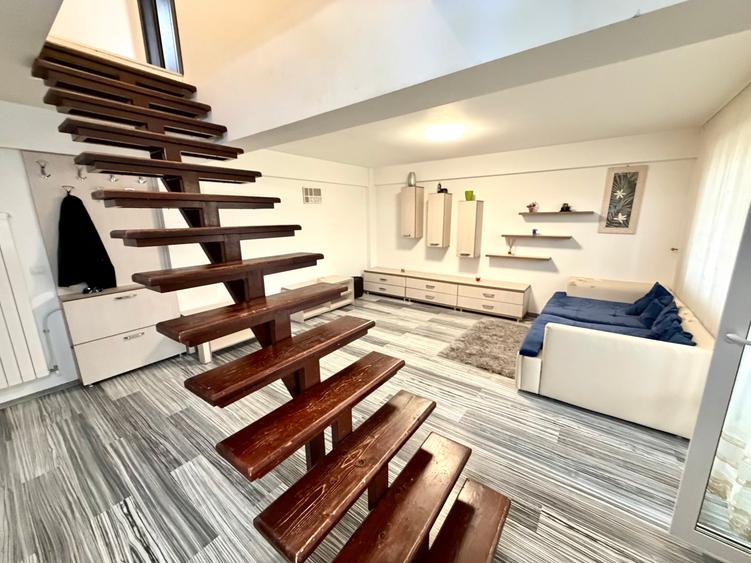 Apartament cu 3 camere decomandat în Barați