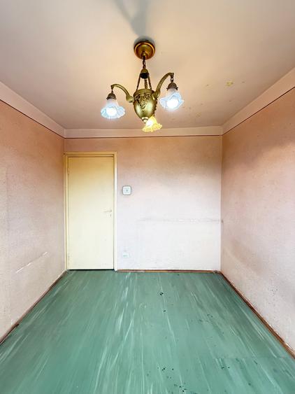 Apartament cu 2 camere semidecomandat în Berceni