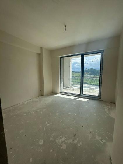 Vanzare apartament 3 camere cu parcare subterana zona BMW - 7