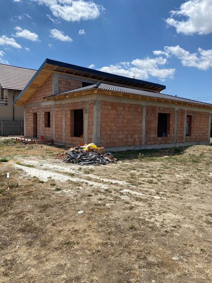 Casă cu 3 camere în Cihei