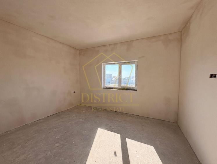 Duplex cu 3 camere cu Canalizare în Bucovăț (Remetea Mare)