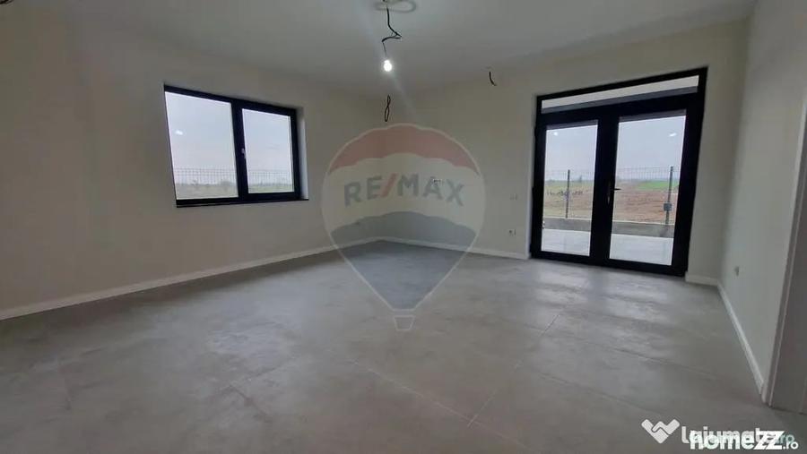Casă cu 3 camere cu Teren 400 Mp în Ciocănești