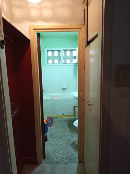 Apartament cu 3 camere semidecomandat în Titan