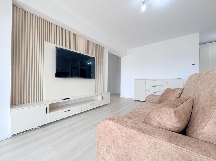 Apartament cu 3 camere decomandat, mobilat în Lipovei