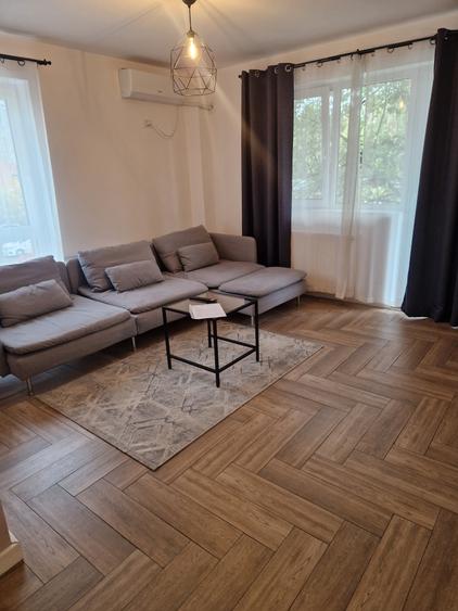 Apartament cu 2 camere decomandat în Doamna Ghica