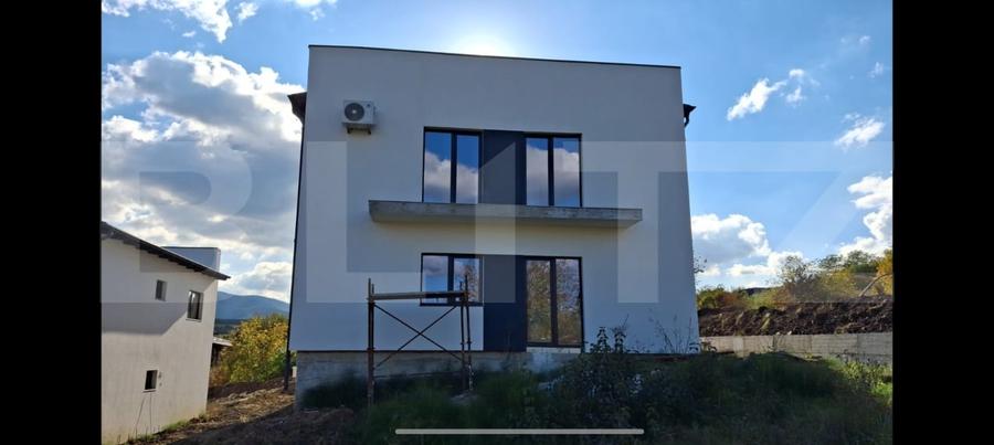Apartament cu 3 camere decomandat în Exterior Sud