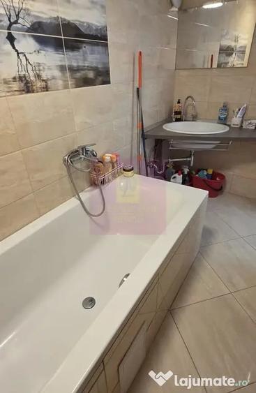 Casa cu 4 camere de vanzare in Campina - 7