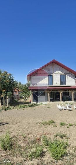 Casa / Vila cu 4 camere de vanzare - 7