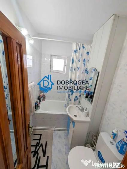 Apartament cu 3 camere decomandat în Păcii