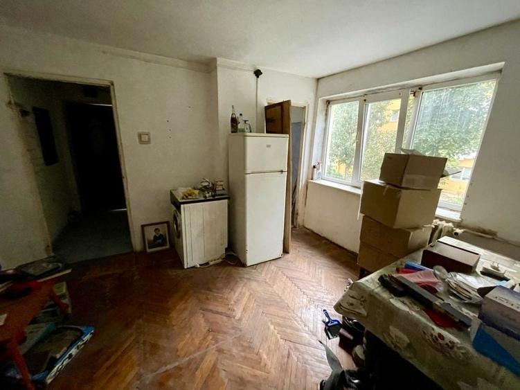 PROPIETAR - Apartament 2 camere, etaj 1, Valea Rosie (zona piata) 52 000 - 2