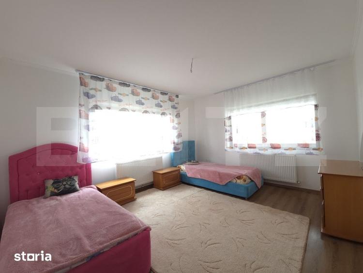 Casă cu 5 camere cu Teren 2500 Mp în Buciumeni