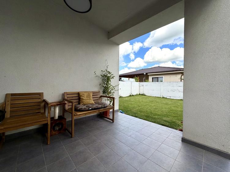 Duplex cu 4 camere cu Canalizare în Dumbrăvița