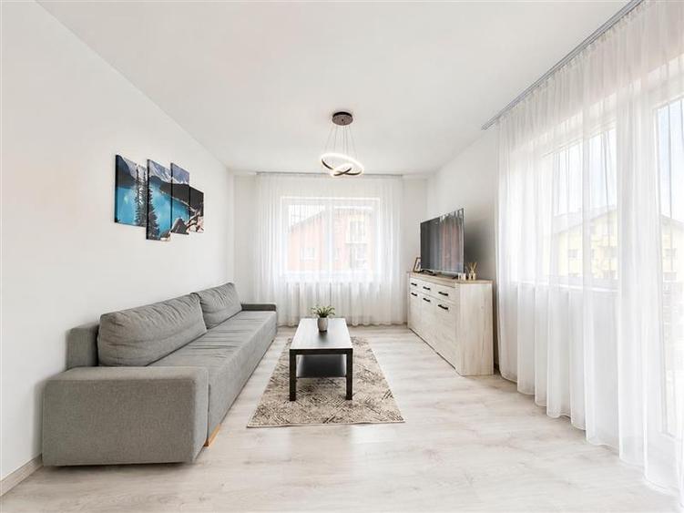 Apartament cu 2 camere decomandat, mobilat în Sânpetru