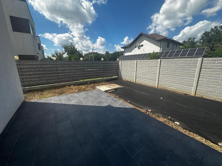 Casă individuală cu 3 camere cu Canalizare în Central