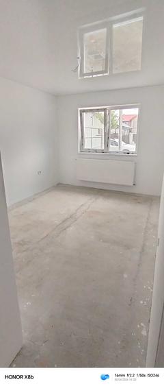 Casă cu 3 camere în Cazasu
