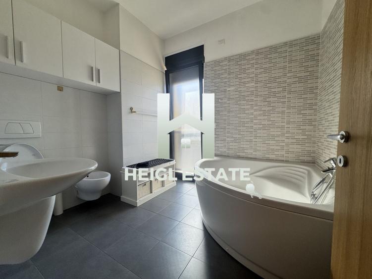 Apartament cu 3 camere decomandat, mobilat în Dumbrăvița