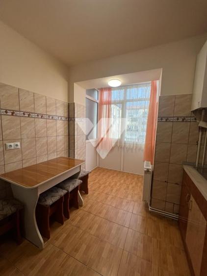 Apartament cu 2 camere semidecomandat, mobilat în Terezian