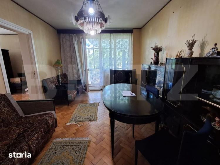 Apartament cu 2 camere semidecomandat în Aleea Carpați
