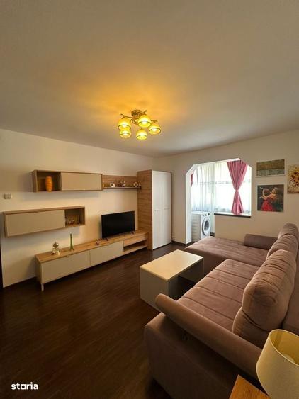 Apartament cu 2 camere semidecomandat în Noua