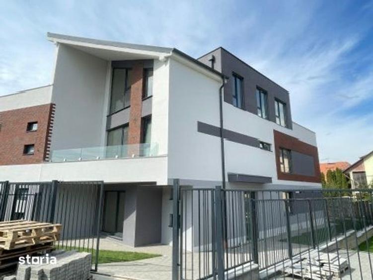 Casă cu 5 camere cu Teren 265 Mp în Câmpului