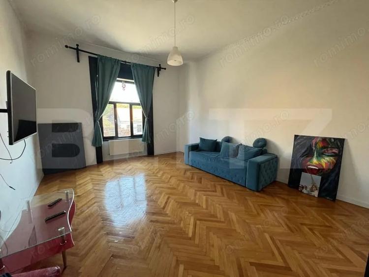 Apartament cu 3 camere decomandat, mobilat în Central