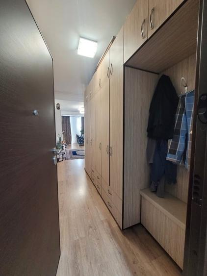 Apartament cu 2 camere semidecomandat, mobilat în Dristor