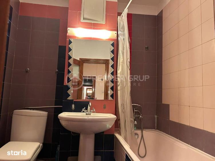 Apartament cu 3 camere decomandat, mobilat în Nicolina